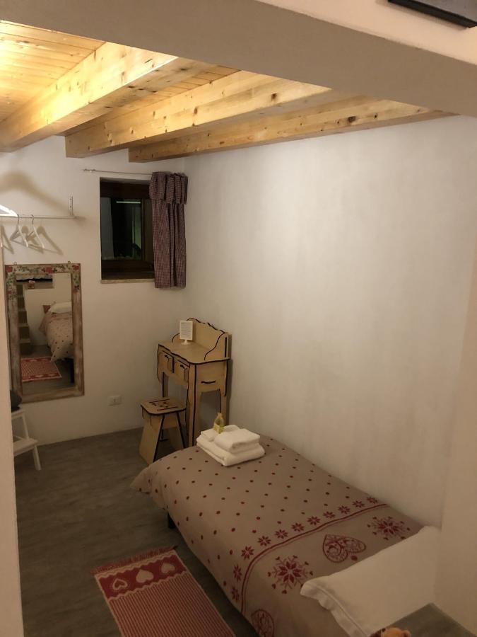 Verso Est Petralia Soprana Buitenkant foto